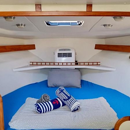 Cozy Private Two Rooms Yacht In Barcelona - Boat In Port Forum Sant Adrià de Besòs Extérieur photo
